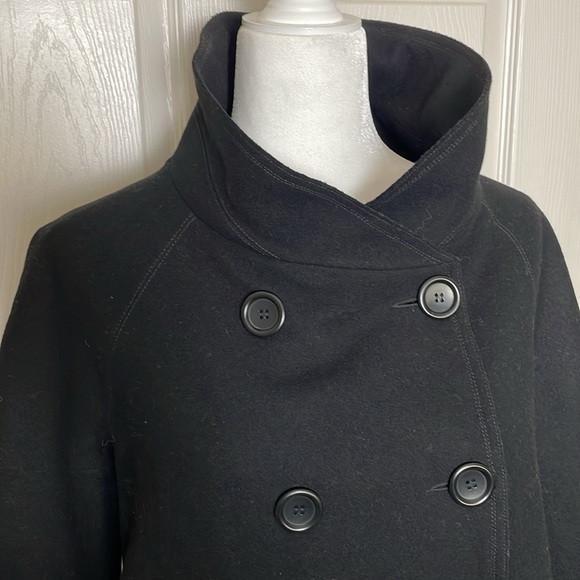 Vertigo: Wool Crop Double Breasted Jacket - Picture 5 of 9